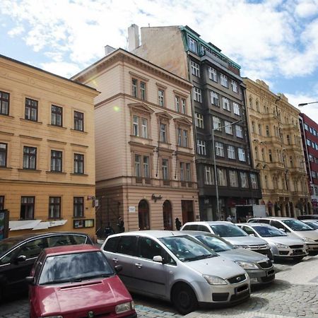 プラハFamily Duplex On Wenceslas Squareアパートメント エクステリア 写真