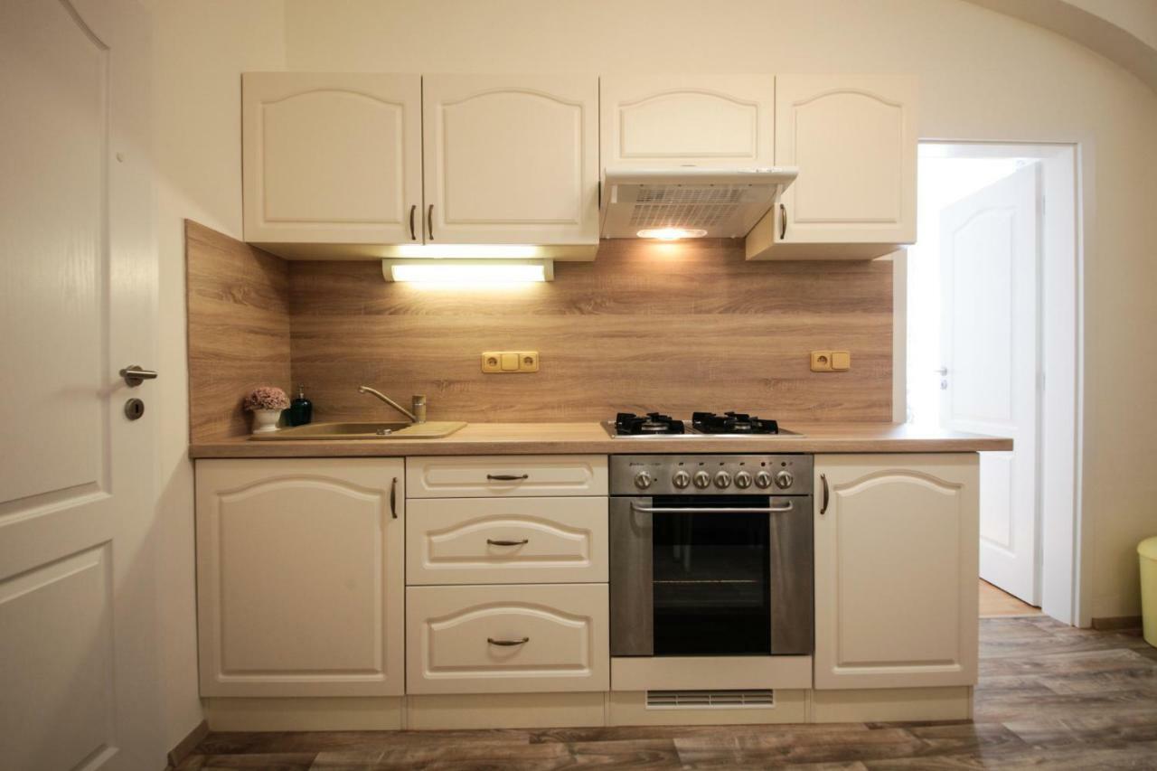 プラハFamily Duplex On Wenceslas Squareアパートメント エクステリア 写真